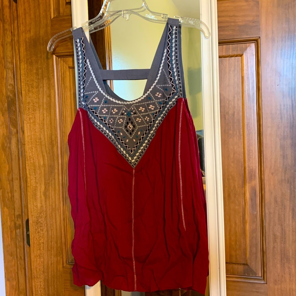 Women’s Maurices tank top size large